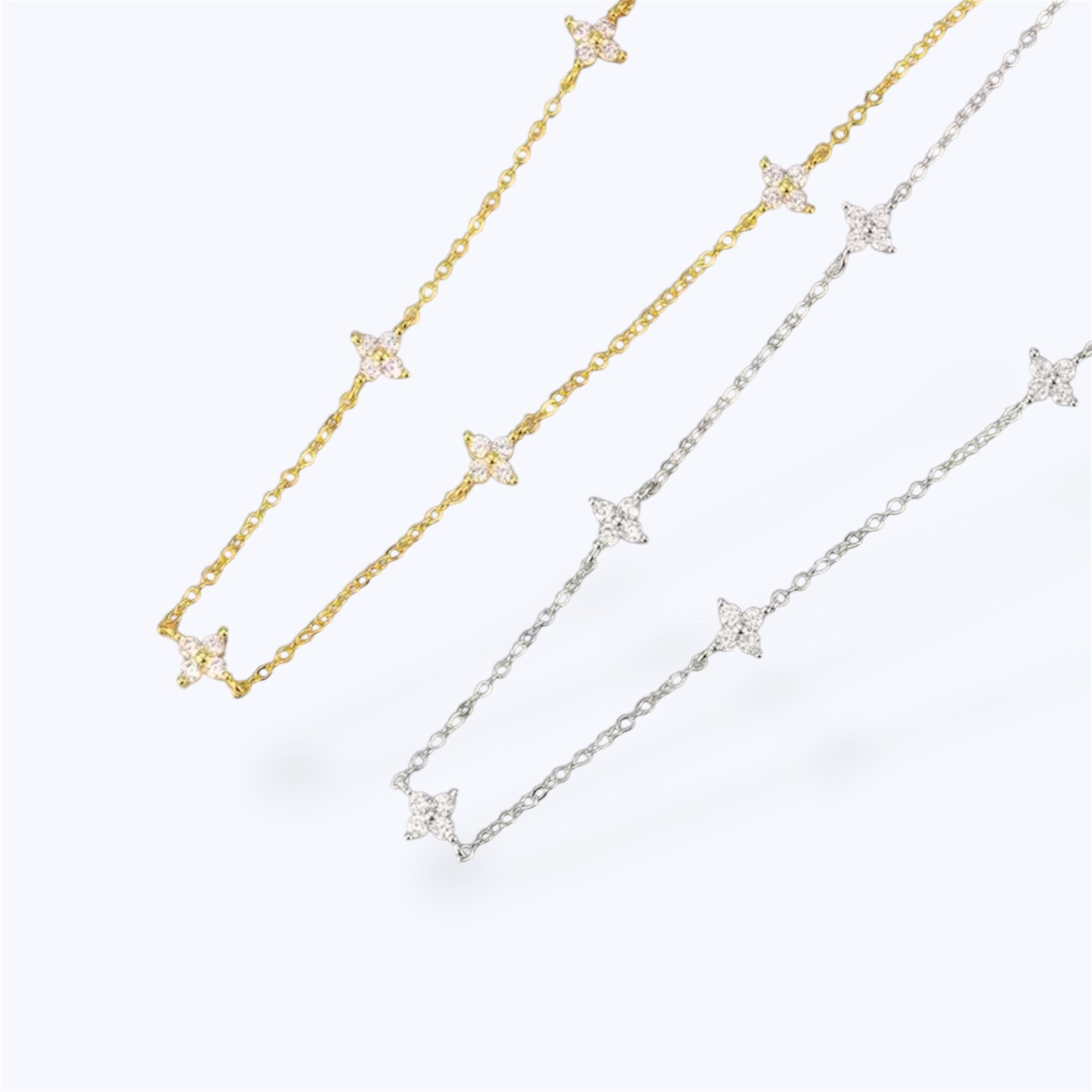 Motif charm necklace