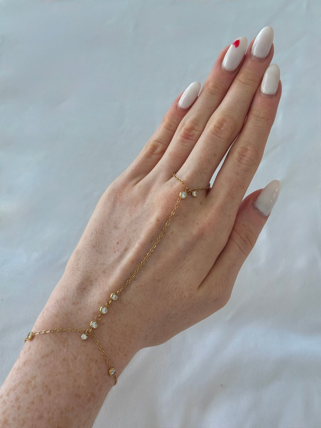 Allure hand chain