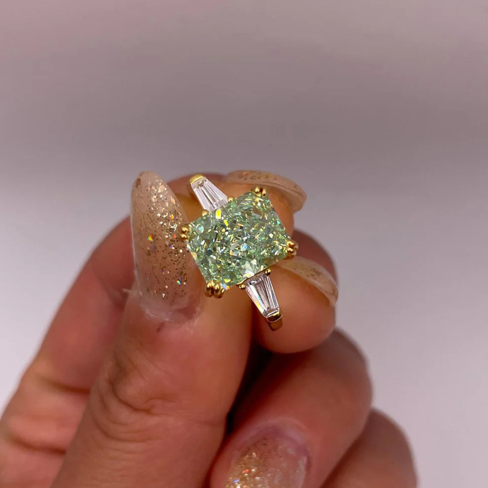 Mini green crushed ice ring