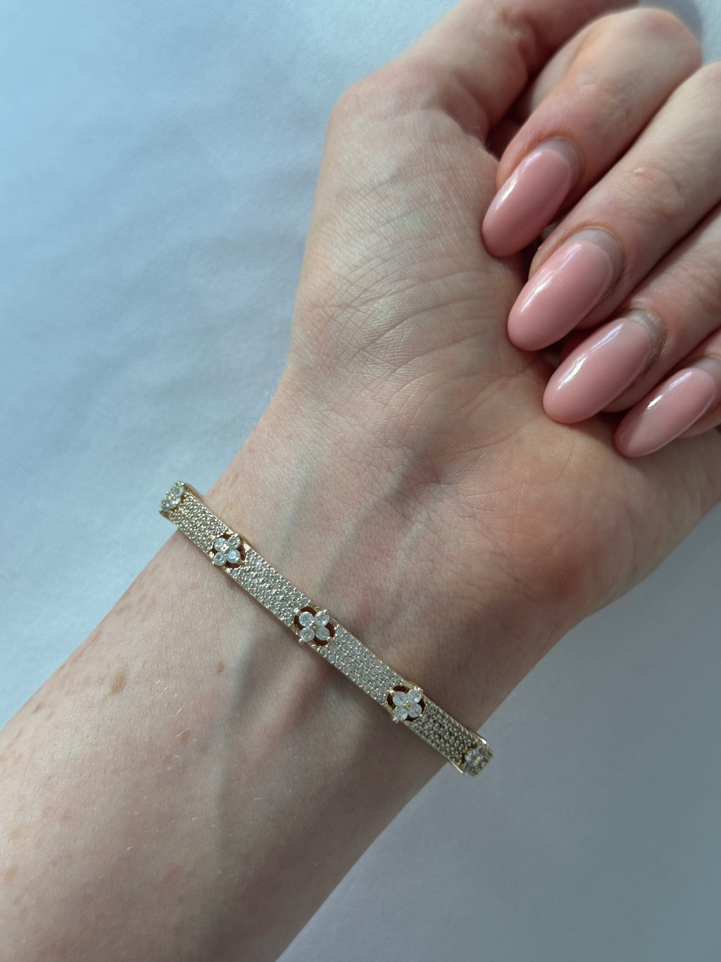 Crystal flower bangle