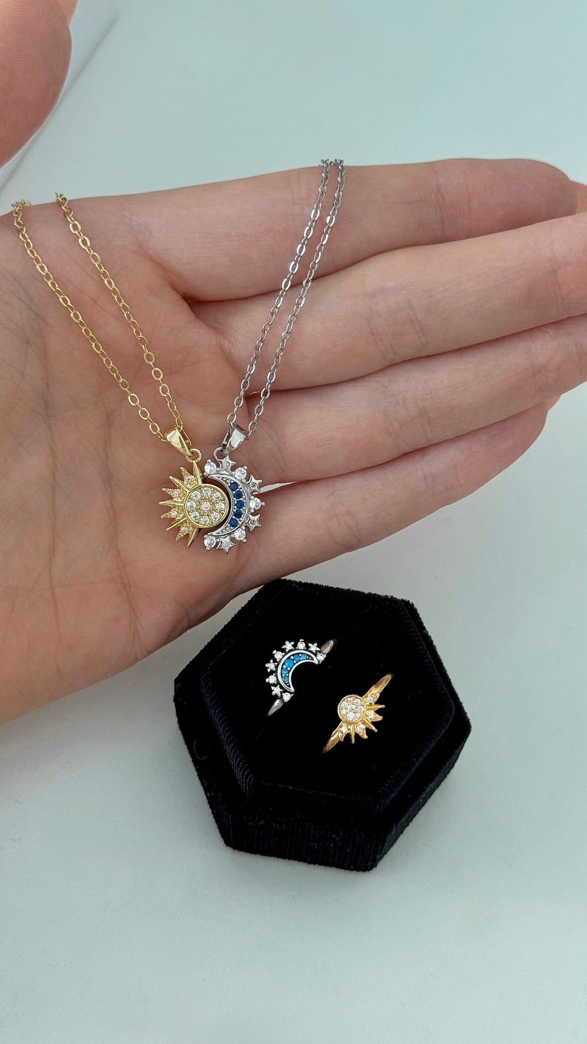 Sun & moon set