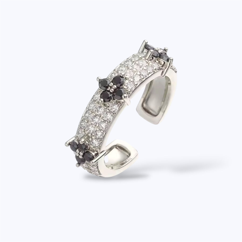 Silver motif ring