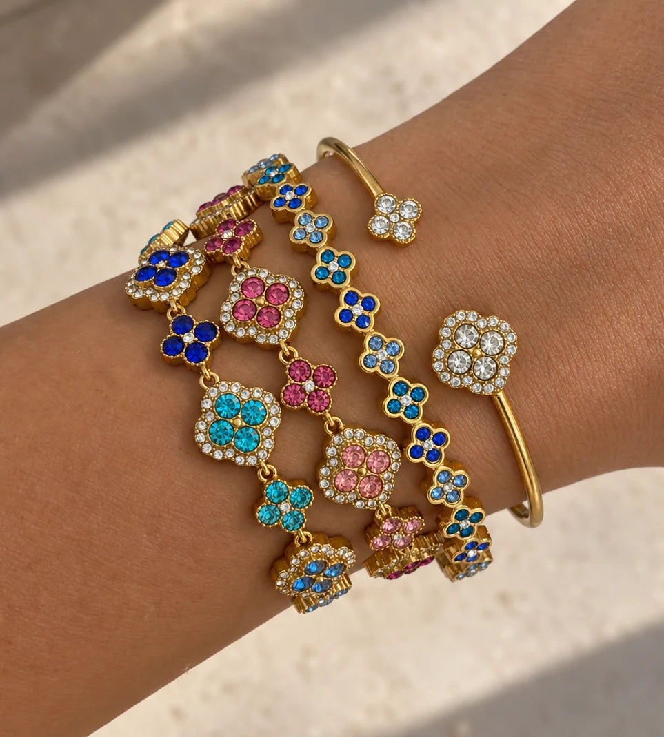 Motif blue bracelet