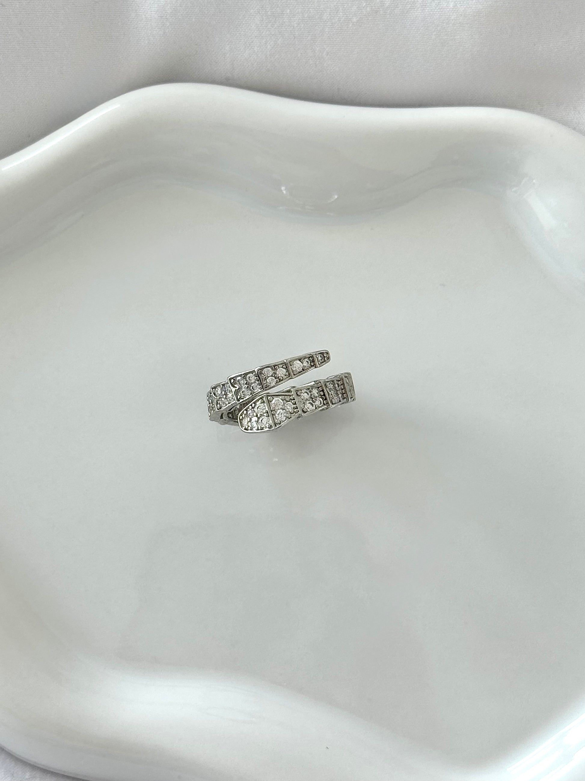 Snake wrap ring