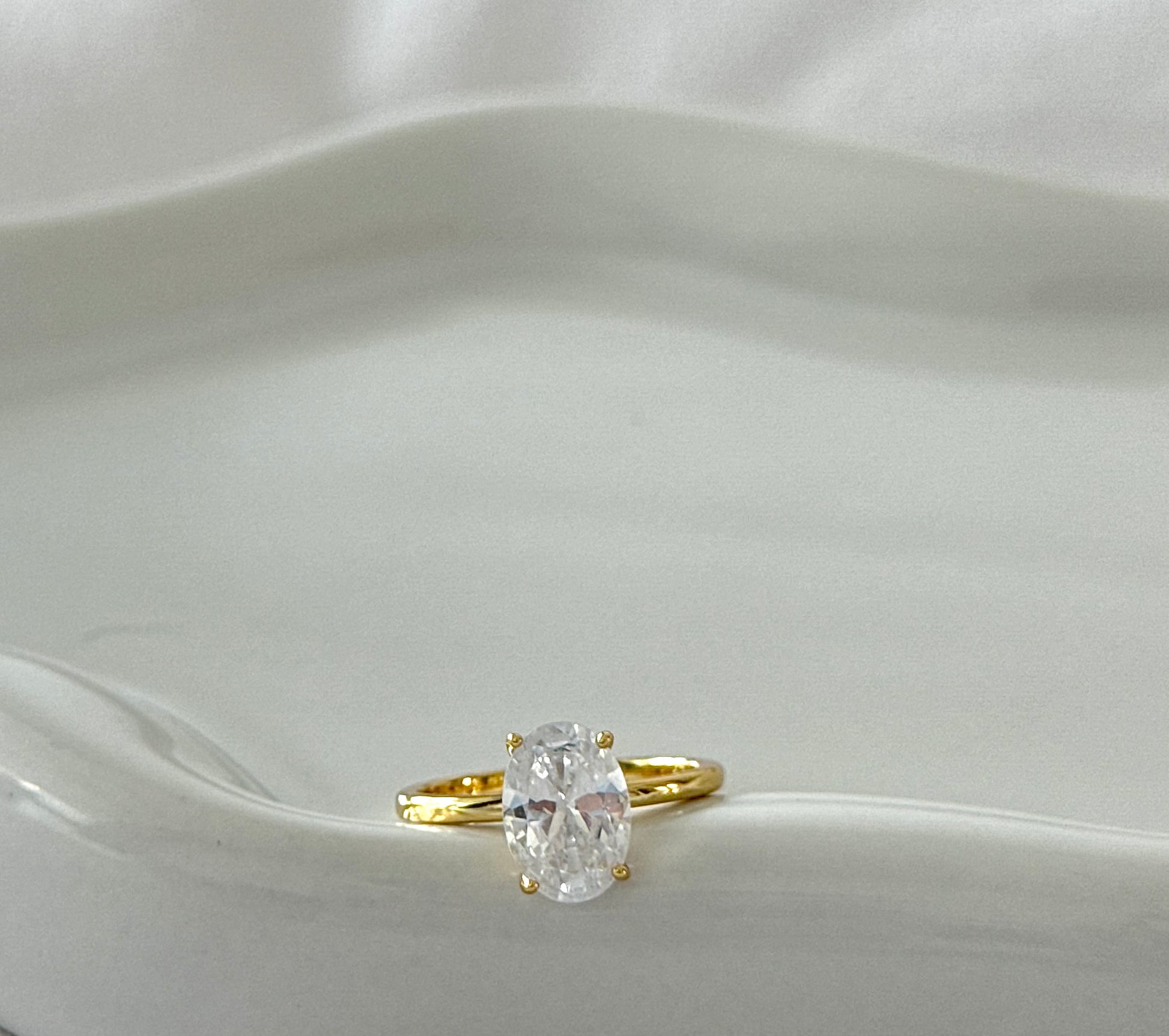 Oval ring