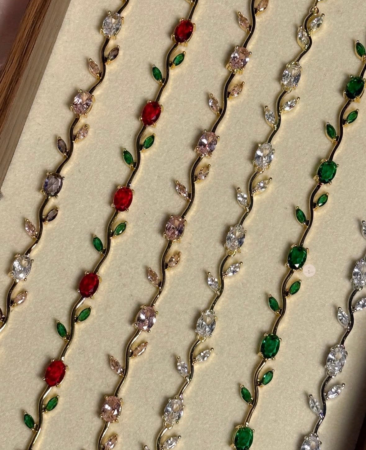 Tulip bracelet
