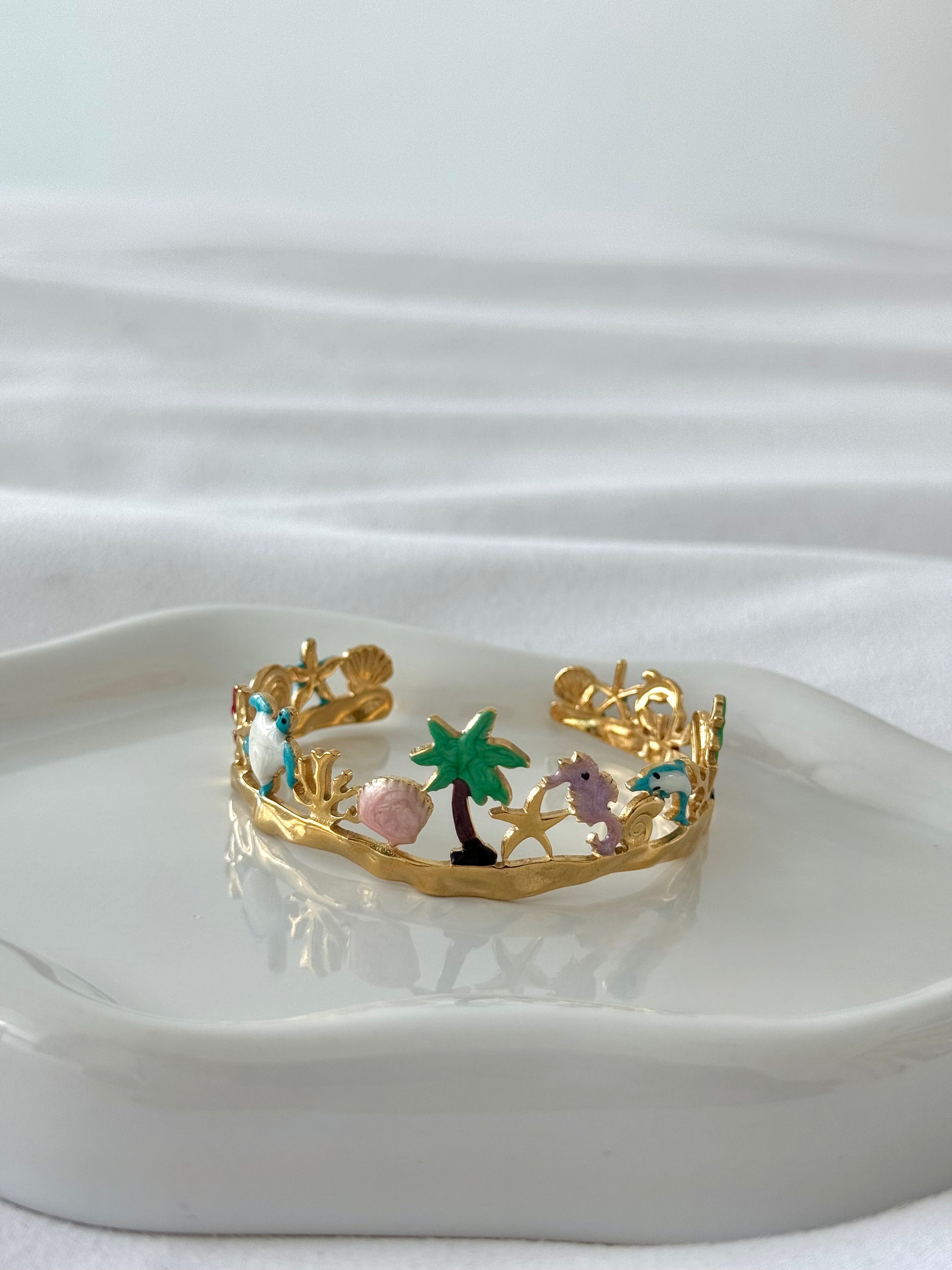 Oceana bangle