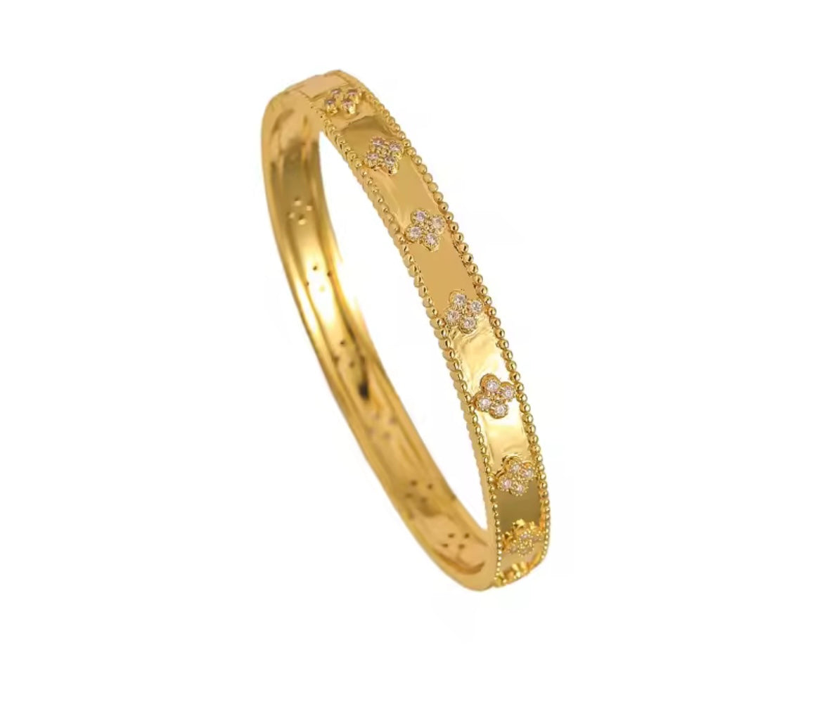 Flower bangle