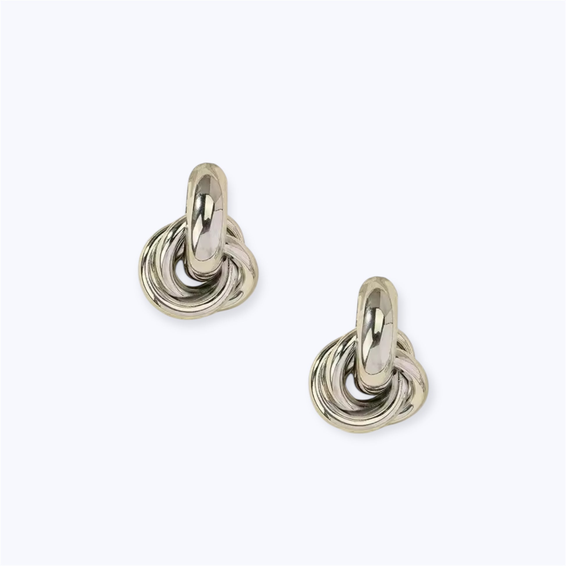 Knot hoop earrings